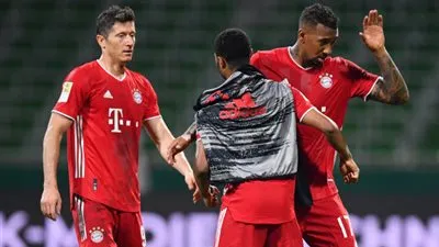 فليك يُعلن تشكيل بايرن ميونيخ لمواجهة شالكه في الدوري الألماني