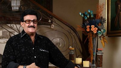 رد كوميدي من سمير غانم على الشائعات بشأن حالته الصحية