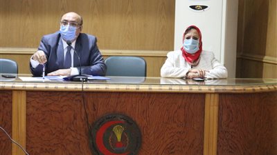 جامعة المنصورة تناقش الاستعدادات للعام الدراسي الجديد (صور)