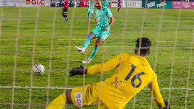 سيد عبد الحفيظ يُعدد مكاسب الأهلي أمام إف سي مصر