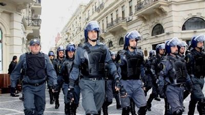 أذربيجان على صفيح ساخن.. إعلان الأحكام العرفية وحظر التجوال