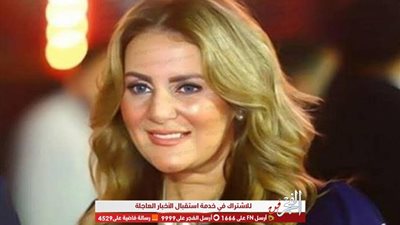 رانيا محمود ياسين تفتح صندوق الذكرايات بصورة مع لبني عبدالعزيز وشريف منير