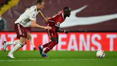 موعد مباراة ليفربول وآرسنال في كأس رابطة المحترفين الإنجليزية