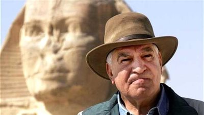 زاهي حواس: الإعلان عن اكتشافات أثرية مهمة جدًا في سقارة قريبًا 