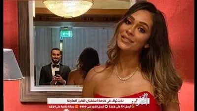 زوجة محمد الشرنوبي تتألق بالأحمر عبر 