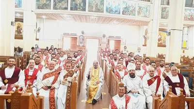 اسقف شبرا الشمالية يقوم بترقية 47 شماسا لرتبة الاناغنوستيس