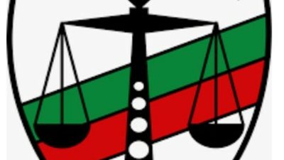 تشريح جثة طفلة انتحرت شنقا بالبساتين 