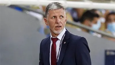 إصابة مدرب التشيك بفيروس كورونا 