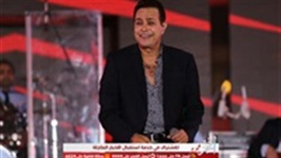 حكيم ينعى الراحل محمود ياسين عبر 