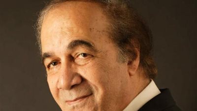 رانيا يوسف تنعي الراحل محمود ياسين عبر 