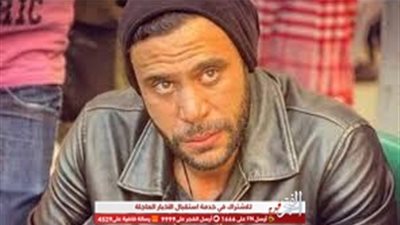 محمد عادل إمام ينعى وفاة محمود ياسين