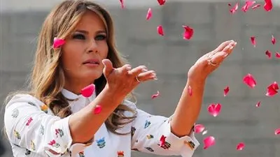 ميلانيا ترامب تعلن إصابة ابنها بارون بكورونا