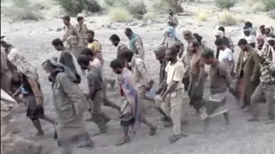 انطلاق الطائرة التي تقل أسرى الحكومة اليمنية من صنعاء باتجاه سيئون