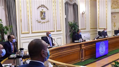 مشروعات الطرق والسكة الحديد.. تفاصيل اجتماع رئيس الوزراء ووزير النقل