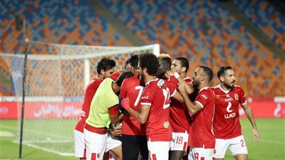 نجم الأهلي يرفض عرضًا مغريًا للانتقال إلى بيراميدز