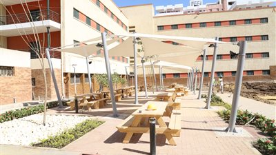 بالصور.. رئيس جامعة عين شمس يتفقد أول مطعم مفتوح على أحدث طراز عالمي