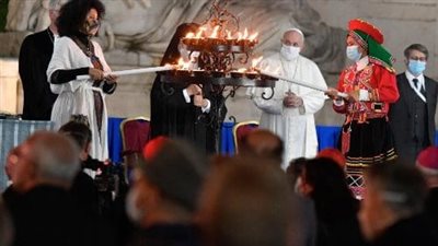 البابا فرنسيس: نجتمع الليلة معًا لكي ننقل رسالة سلام