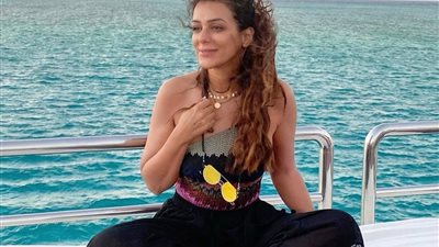 إنجى المقدم تودع الصيف بهذه الصورة