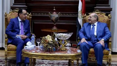 تعاون وتنسيق.. تفاصيل زيارة رئيس الوزراء الأولى لمجلس الشيوخ