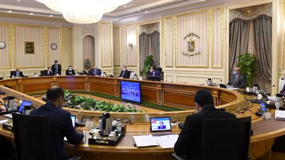 تحسين أوضاع المعلمين ومستجدات كورونا.. أبرز نشاطات الحكومة في أسبوع