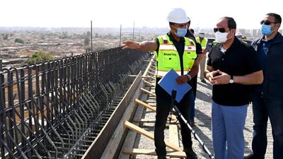 عاجل.. السيسى يتفقد عددا من مشروعات الطرق والكبارى بالقاهرة