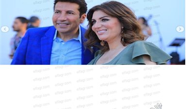 هاني رمزي مع زوجته في ثاني أيام مهرجان الجونة السينمائي