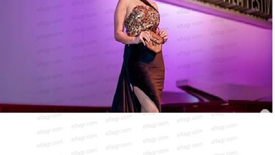 رانيا منصور بأفضل فستان في رابع أيام مهرجان الجونة السينمائي