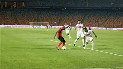 صراع شرس بين الأهلي والزمالك لضم نجم بيراميدز
