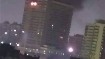  حريق  هائل أعلى أحد الأبراج بمنطقة العباسية