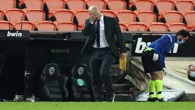 زيدان يحرق نفسه في ريال مدريد