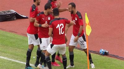 عاجل - إصابة نجم الأهلي مع منتخب مصر