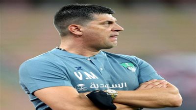 الأهلي يقع في مأزق كبير بسبب مدربه