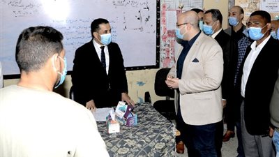 محافظ بني سويف يتفقد لجان إعادة النواب.. ويؤكد: دورنا يقتصر على الجانب التنظيمي (صور)
