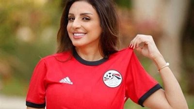بطل إفريقيا.. أنغام تحتفل بفوز الأهلي على الزمالك في نهائي القرن