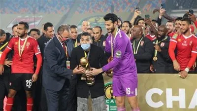 الأهلي يتفوق على ريال مدريد عقب التتويج الإفريقي