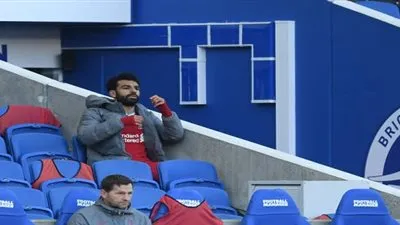 محمد صلاح يحرج كلوب ويعترض على تغييره أمام برايتون