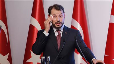 سرب الأسئلة قبل موعد المناقشة.. حقائق صادمة عن الدكتوراه التي حصل عليها صهر أردوغان