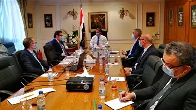 إيني الايطالية : مهتمون بالمشاركة في مشروع تصنيع أتوبيسات تعمل بالغاز الطبيعي