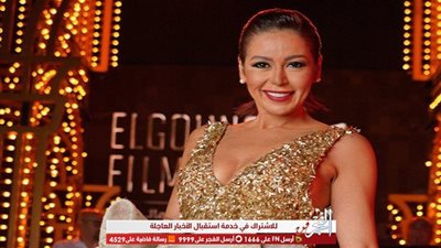 لقاء الخميسى تهاجم ريهام سعيد عبر 