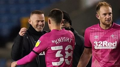 واين روني يرفض العنصرية