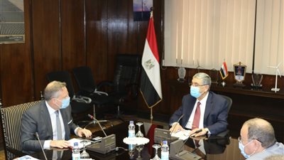 محمد شاكر: تصدير الكهرباء لأوروبا سيحول مصر إلى مركز إقليمي للطاقة 