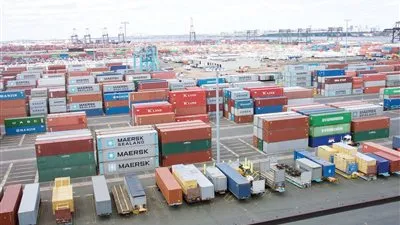 إحباط 3283 عملية تهريب.. كيف سيطرت الحكومة على المنافذ الجمركية؟