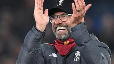 كلوب يفسر عدم الدفع بصلاح أساسيًا