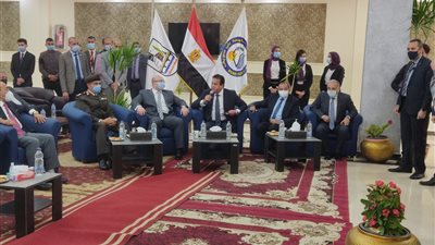 وزير التعليم العالي  ومحافظ بني سويف يتفقدان  دار ضيافة الجامعة بشرق النيل