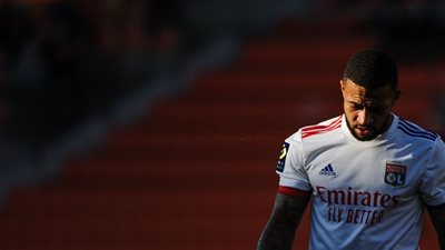 ليون يستسلم أمام رغبة ديباي