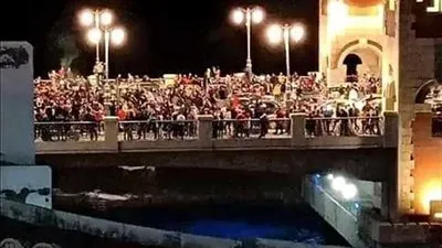 استشاري الأمراض الصدرية عن تجمع المصريين أمام كوبري إستانلي: 