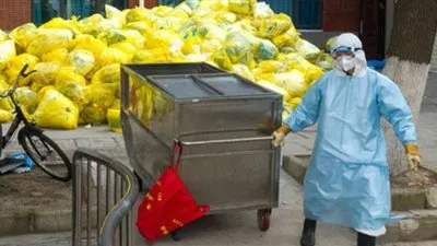 أحدهم بشأن نفايات مستشفيات العزل.. شائعات نفتها الحكومة × ٧ أيام