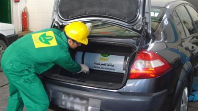 رئيس شعبة المواد البترولية: تحويل 330 ألف سيارة للعمل بالغاز الطبيعي