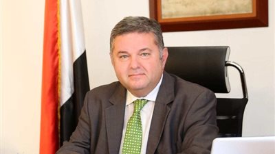 قطاع الأعمال: مصر للألمونيوم تتحول للخسارة العام المالي الماضي