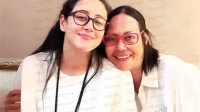 أول ظهور لابنة نهى العمروسي بعد إخلاء سبيلها في قضية الفيرمونت